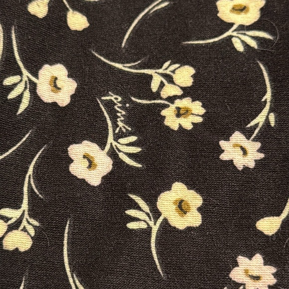 NWT PINK Victoria’s Secret Floral Shortie Panty Black with flowers & PINK logo. - Picture 12 of 14